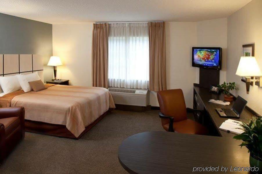 Sonesta Simply Suites Cleveland North Olmsted Airport Экстерьер фото